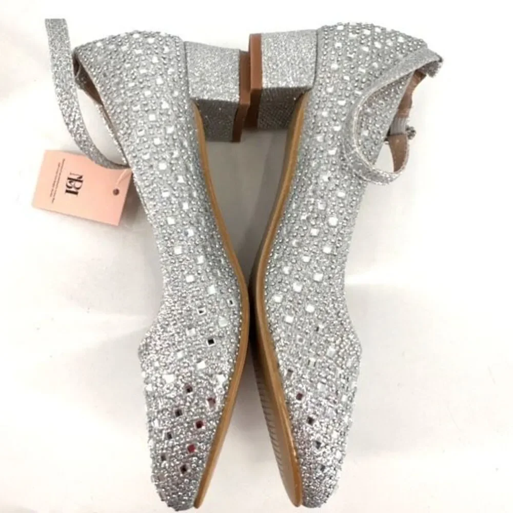 NWT GIRLS' BADGLEY MISCHKA Silver‎ Sparkle Special Occasion Shoe Size 3 Party